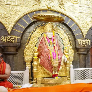  Shirdi Sai Baba Temple Travel Guide