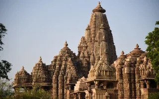 Kandariya Mahadev Temple Travel Guide