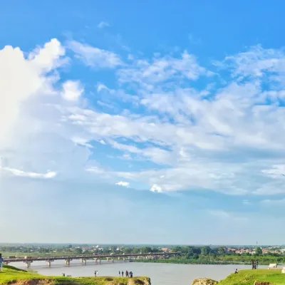 Jajmau: Known for its ancient temples and the Ganga River views.