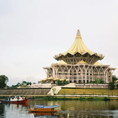 Kuching (Sarawak): Offers tribal culture, wildlife sanctuaries, and access to Bako National Park and Mulu Caves.