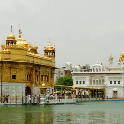 Golden Temple Diaries – A Visual Pilgrimage of Peace & Faith