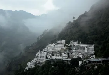 Kashmir with Mata Vaishno Devi Tour Package