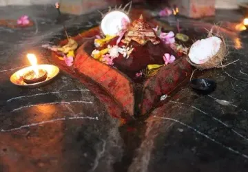 Kamakhya Devi Temple with Meghalaya Tour