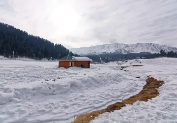 Kashmir with Mata Vaishno Devi Tour